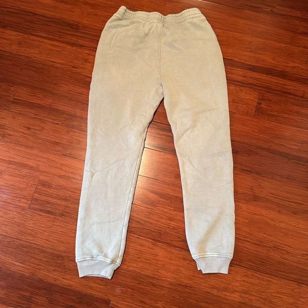 Abercrombie Essential Icon Light Gray Joggers